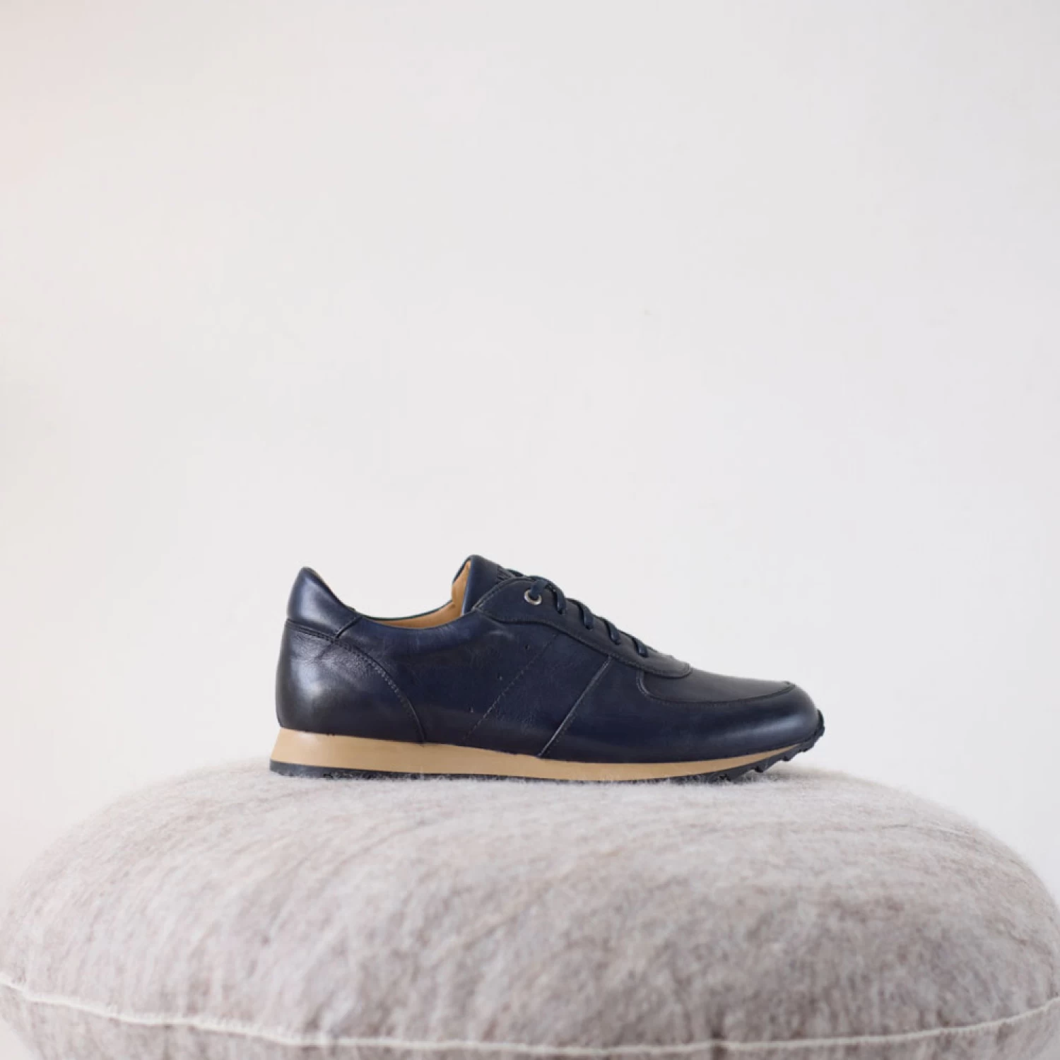 Casper Navy – Image 2