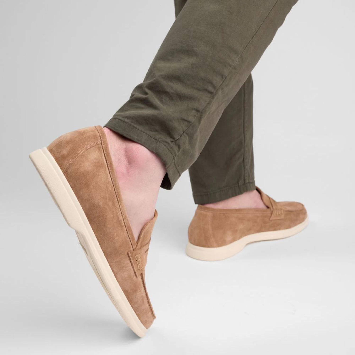 Lorenzo S. Taupe – Image 4