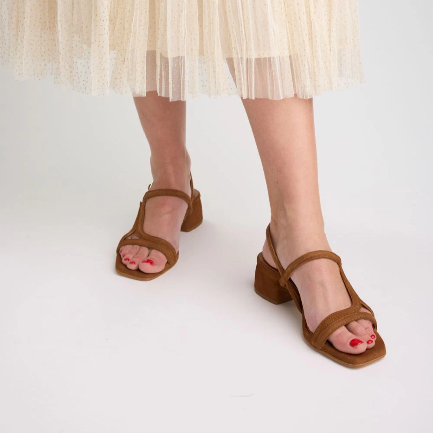 Chica Cuoio – Image 3